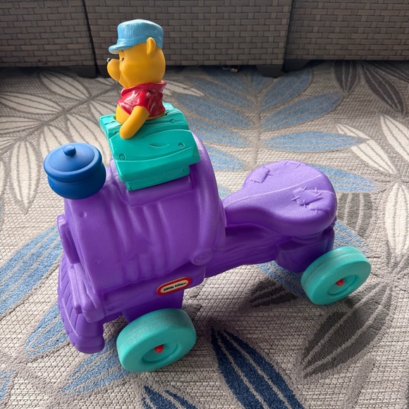 Vtg Winnie The Pooh 100 Acre RR Train Ride On Toddler Little Tikes RARE W/sounds